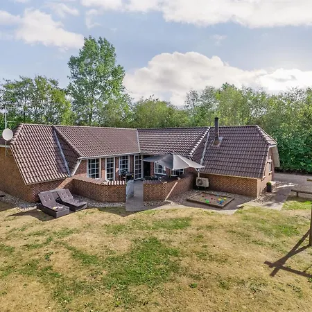 Feriehus Friederk - 12km From The Sea By Interhome Oksbøl